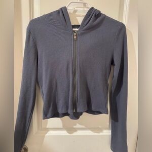 Hollister Must-Have Collection Cropped Zip Hoodie – Size Small
